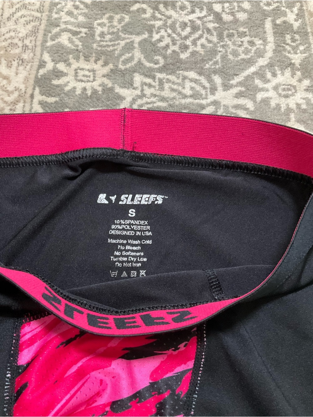 Sleefs Men’s Performance Compression Shorts - Black with Pink Breast Cancer